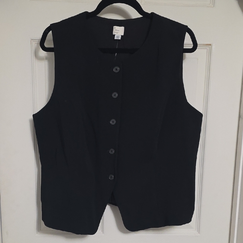a new day Black Sleeveless Button-Down Shirt